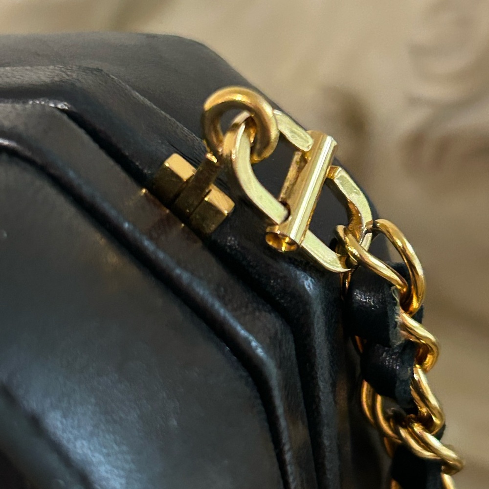 Bally Vintage Small Quilted Leather Chain Bag - Picture 9 of 17